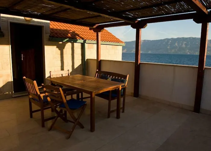 Sofia Villa Povlja